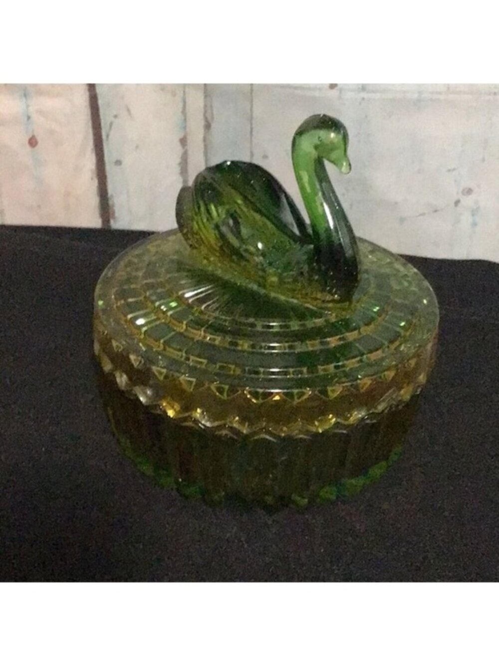 Vintage Jeanette Green Glass Swan Trinket Powder Jar Amberina Lid